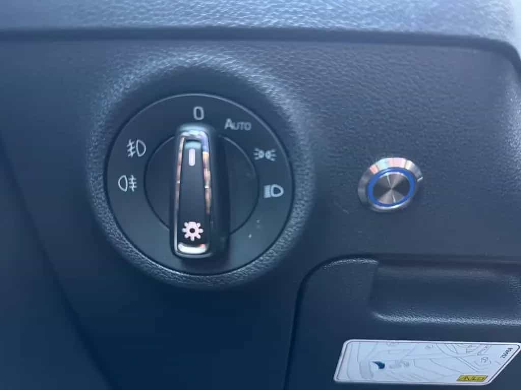 Skoda Karoq 1.5 16V TSI Automatik LED Navi ACC Kamera 06/2019-photo-16