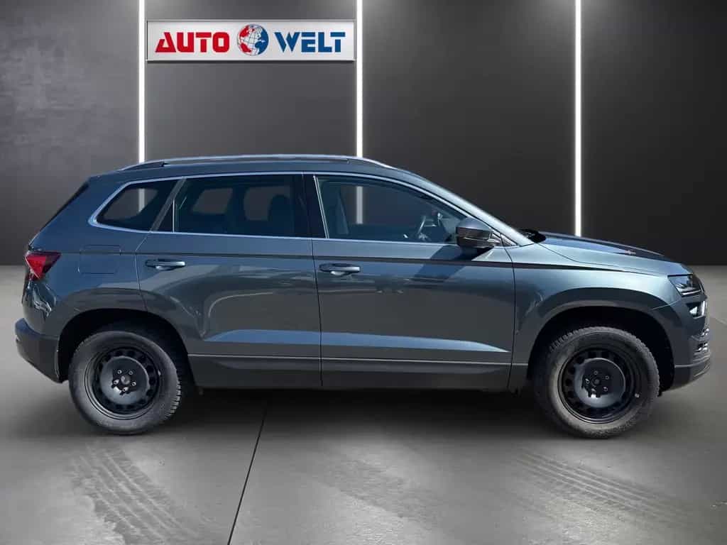 Skoda Karoq 1.5 16V TSI Automatik LED Navi ACC Kamera 06/2019-photo-2