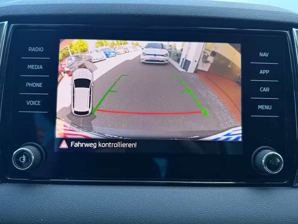 Skoda Karoq 1.5 16V TSI Automatik LED Navi ACC Kamera 06/2019-photo-22