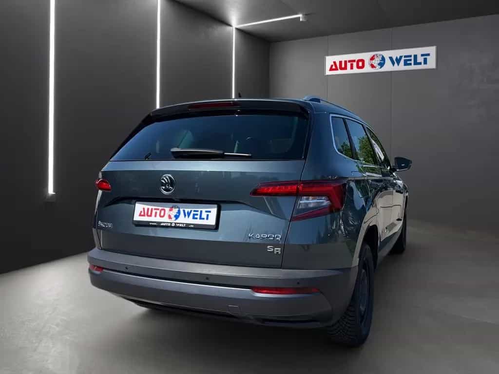 Skoda Karoq 1.5 16V TSI Automatik LED Navi ACC Kamera 06/2019-photo-3
