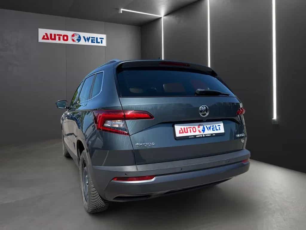 Skoda Karoq 1.5 16V TSI Automatik LED Navi ACC Kamera 06/2019-photo-4