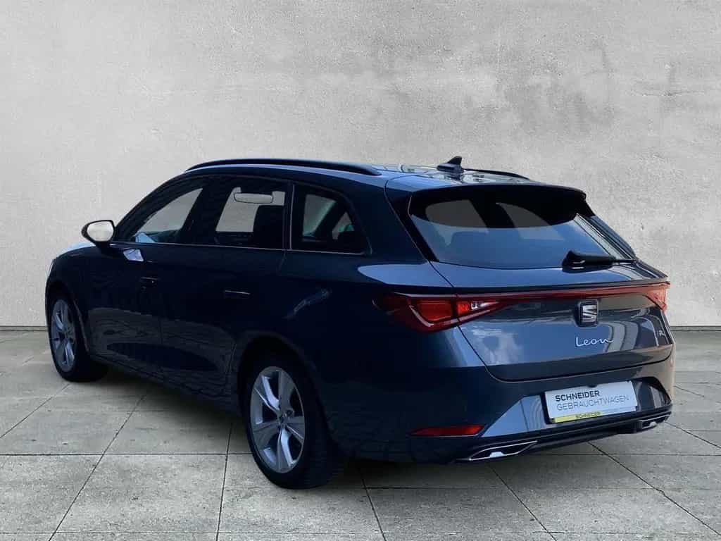 Seat Leon SPORTSTOURER FR 1.5 eTSI LED+KAMERA+AHK+SHZ 07/2022-photo-2