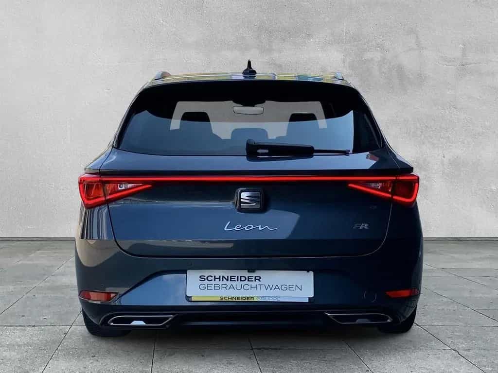 Seat Leon SPORTSTOURER FR 1.5 eTSI LED+KAMERA+AHK+SHZ 07/2022-photo-3