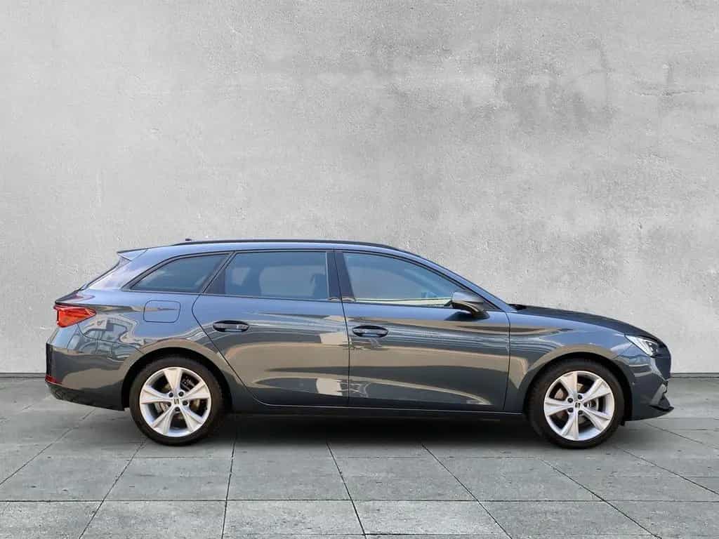 Seat Leon SPORTSTOURER FR 1.5 eTSI LED+KAMERA+AHK+SHZ 07/2022-photo-5