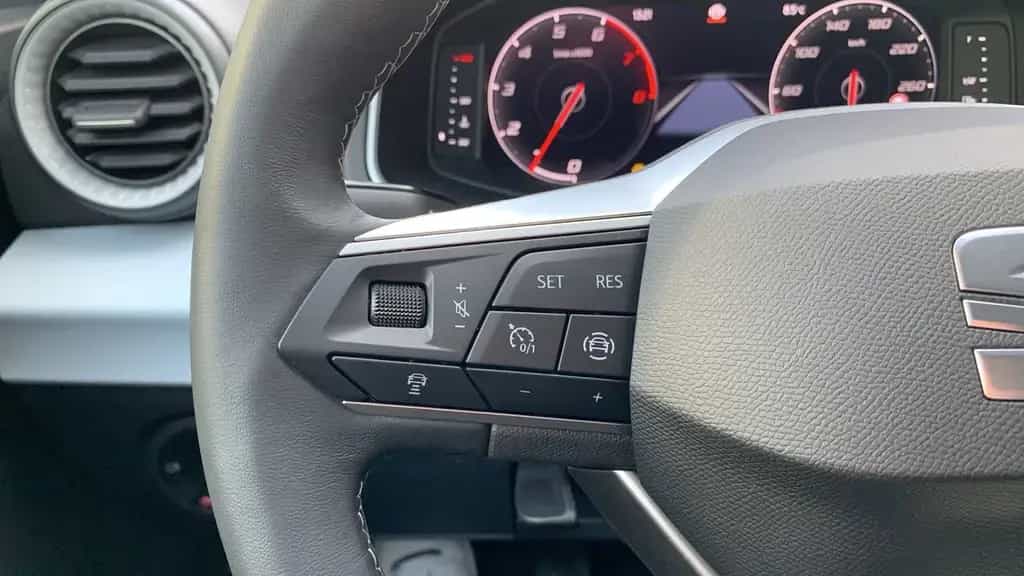 Seat Arona Style Edition 1.0 115 6-Gang +LED+PDC+ACC+ 04/2024-photo-21