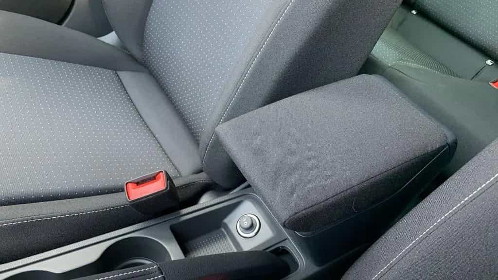 Seat Arona Style Edition 1.0 115 6-Gang +LED+PDC+ACC+ 04/2024-photo-29