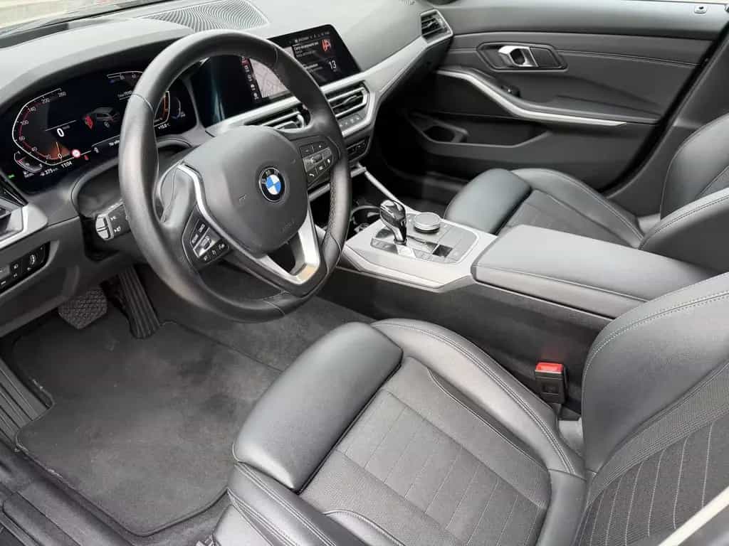 BMW 320 d xDrive Touring 03/2021-photo-4