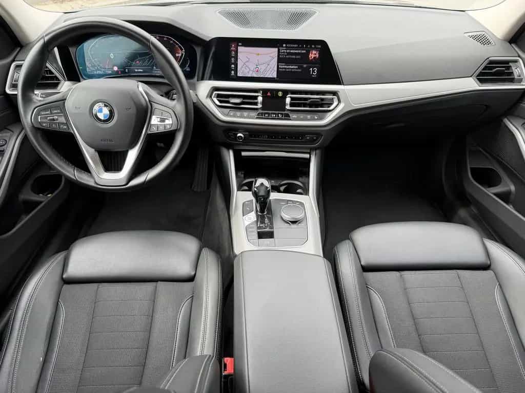 BMW 320 d xDrive Touring 03/2021-photo-5