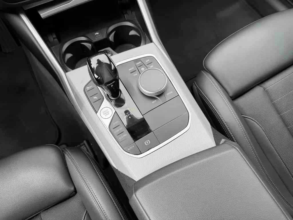 BMW 320 d xDrive Touring 03/2021-photo-7