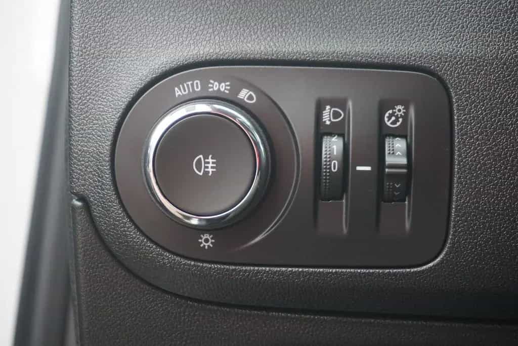 Opel Crossland (X) Crossland 1.2 Turbo Elegance AT LED Navi Kamera 07/2021-photo-21