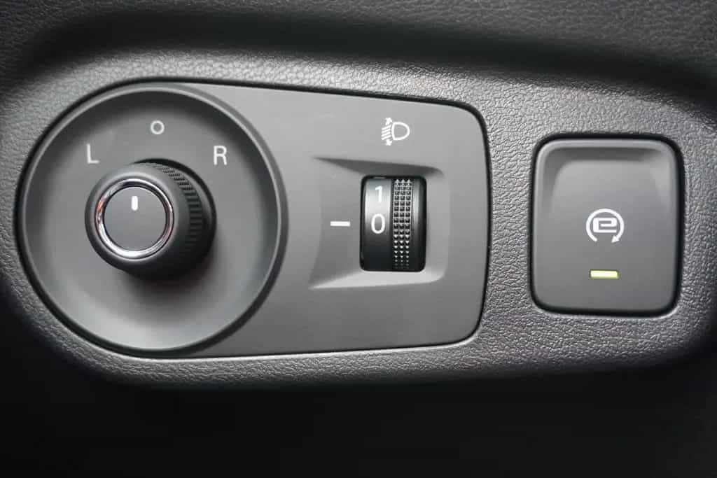 MG ZS 1.5 VTi-Tech Standard Navi Kamera 01/2026-photo-20
