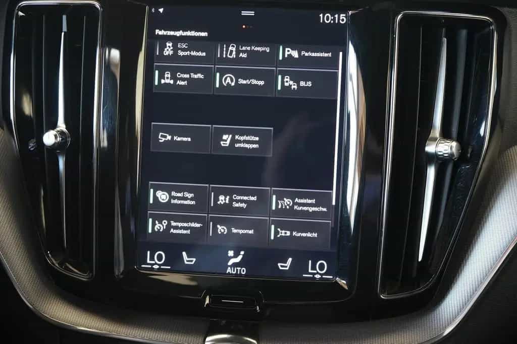 Volvo XC60 XC 60 T5 AWD R-Design Geartronic LED AHK 360° 05/2019-photo-11
