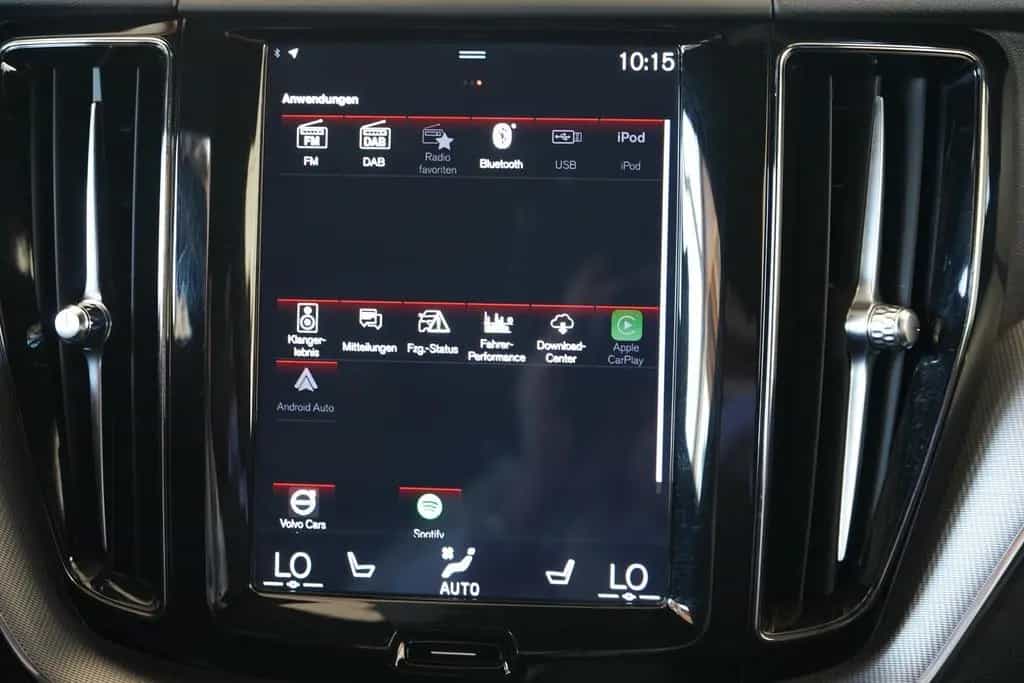Volvo XC60 XC 60 T5 AWD R-Design Geartronic LED AHK 360° 05/2019-photo-12