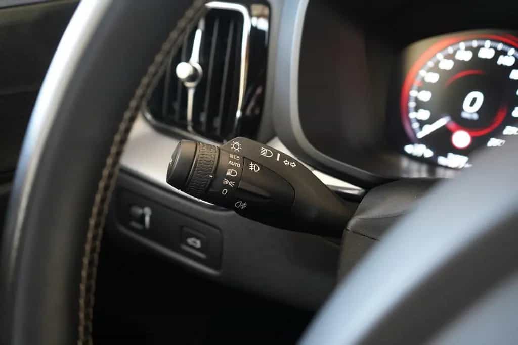 Volvo XC60 XC 60 T5 AWD R-Design Geartronic LED AHK 360° 05/2019-photo-23