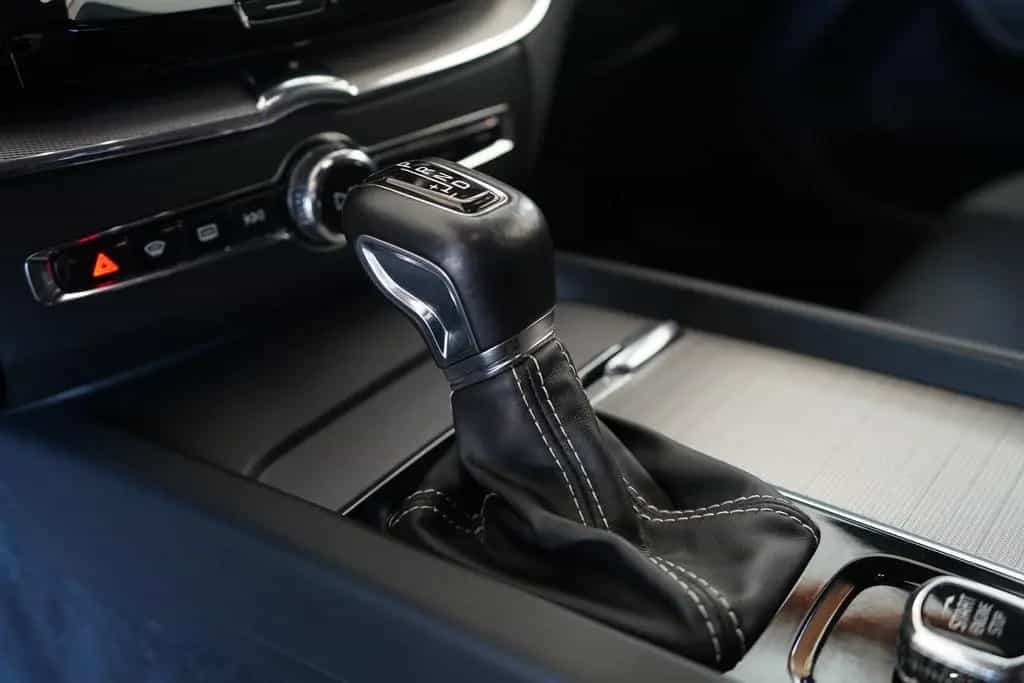 Volvo XC60 XC 60 T5 AWD R-Design Geartronic LED AHK 360° 05/2019-photo-24