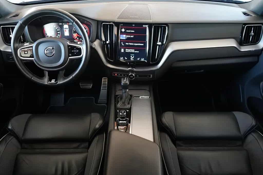 Volvo XC60 XC 60 T5 AWD R-Design Geartronic LED AHK 360° 05/2019-photo-9