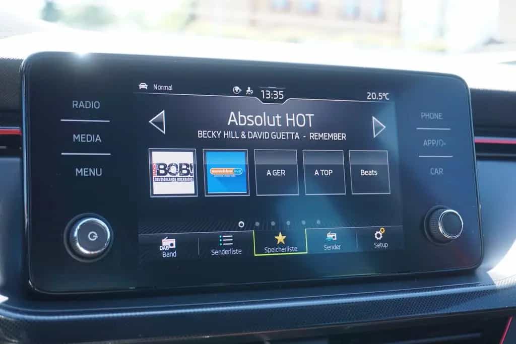 Skoda Scala 1.0 TSI Monte Carlo DSG LED Kamera DAB PDC 02/2023-photo-12