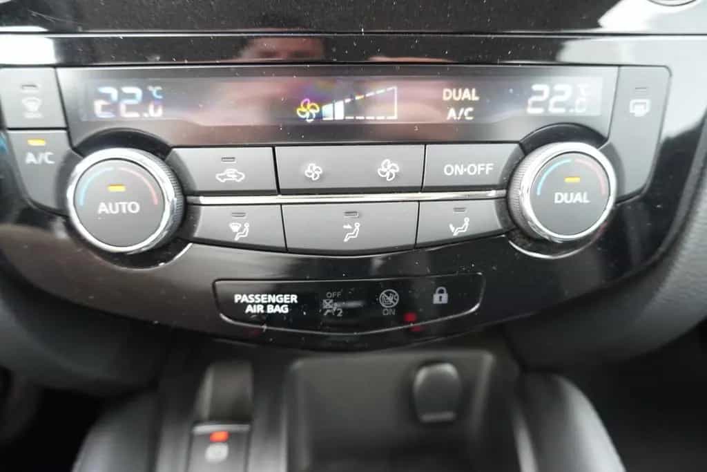 Nissan Qashqai 1.3 DIG-T AAC Kamera Temp 08/2021-photo-22