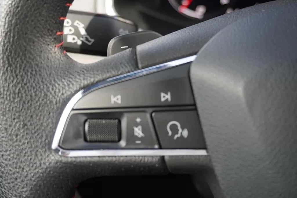 Seat Ibiza 1.0 TSI FR Beats DSG LED Navi ACC Kamera 07/2021-photo-14