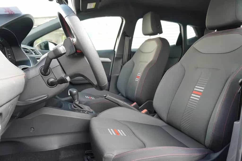 Seat Ibiza 1.0 TSI FR Beats DSG LED Navi ACC Kamera 07/2021-photo-27