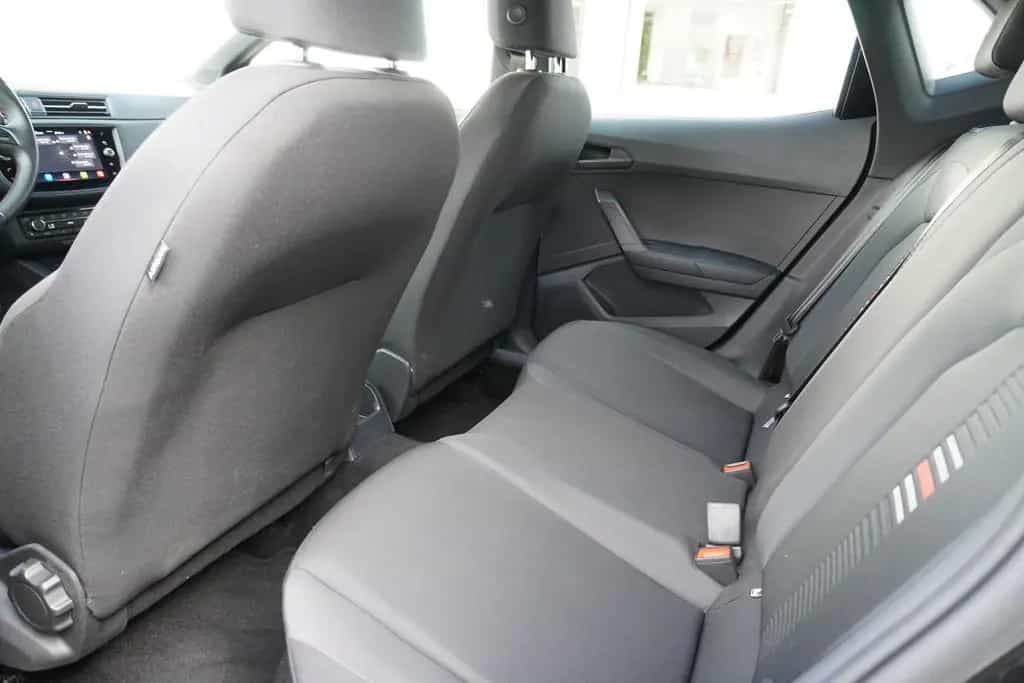 Seat Ibiza 1.0 TSI FR Beats DSG LED Navi ACC Kamera 07/2021-photo-28