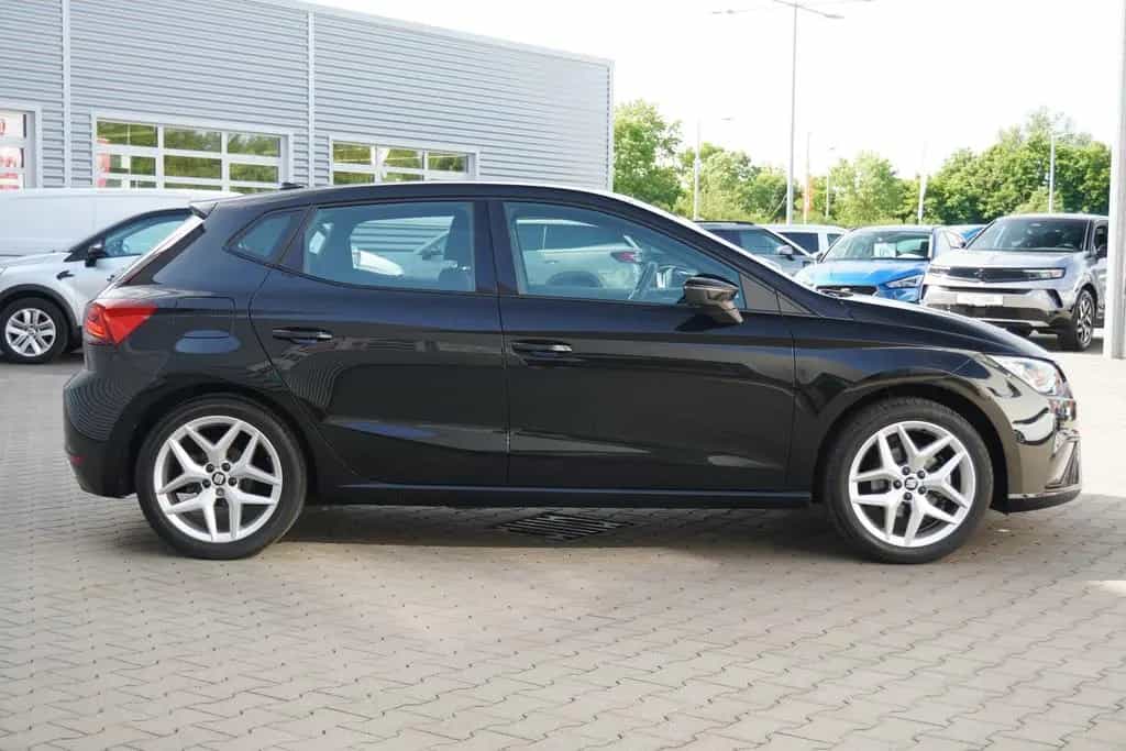 Seat Ibiza 1.0 TSI FR Beats DSG LED Navi ACC Kamera 07/2021-photo-4