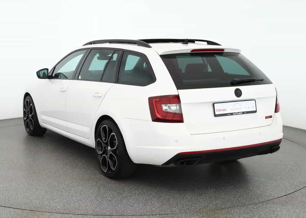 Skoda Octavia Combi 2.0 TSI DSG RS 245 LED Panorama 01/2020-photo-2