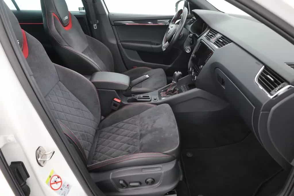 Skoda Octavia Combi 2.0 TSI DSG RS 245 LED Panorama 01/2020-photo-23