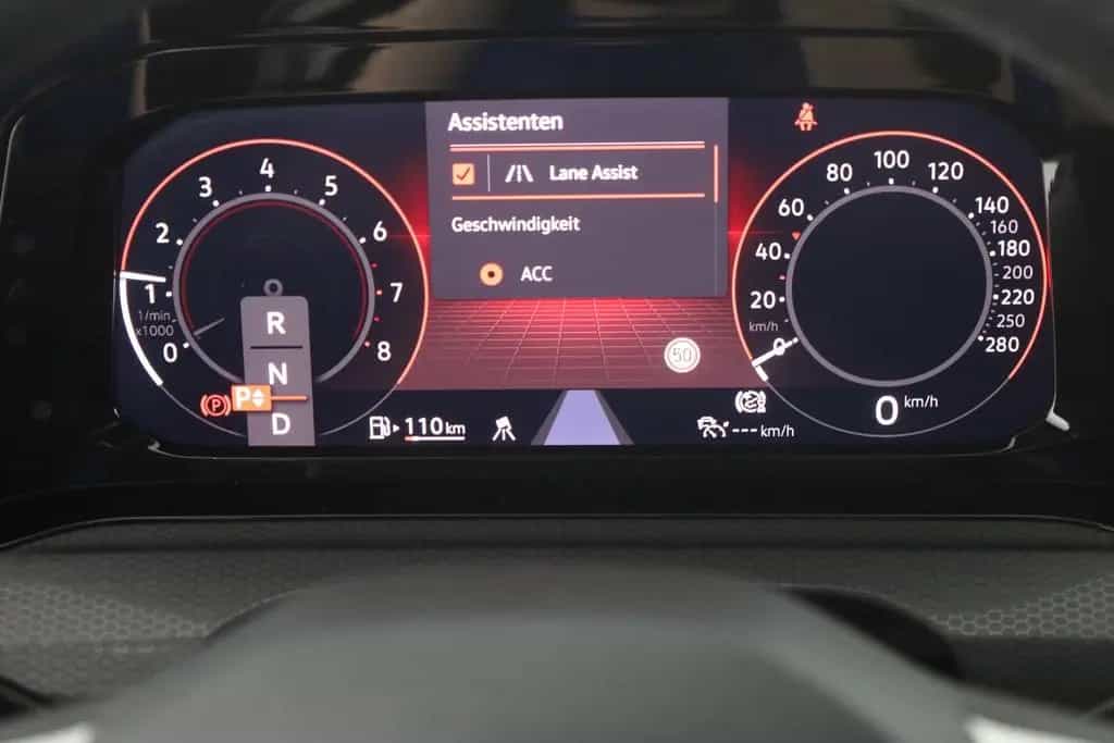 Volkswagen Golf VIII 2.0 TSI DSG GTI LED Navi Sitzheizung 03/2022-photo-16