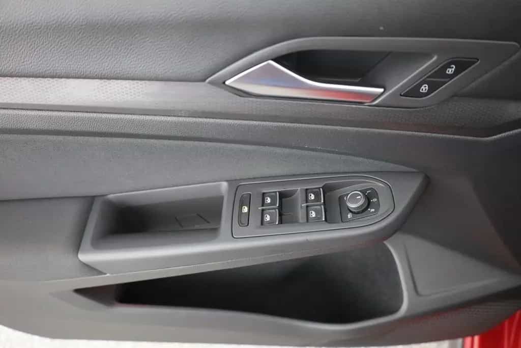 Volkswagen Golf VIII 2.0 TSI DSG GTI LED Navi Sitzheizung 03/2022-photo-20