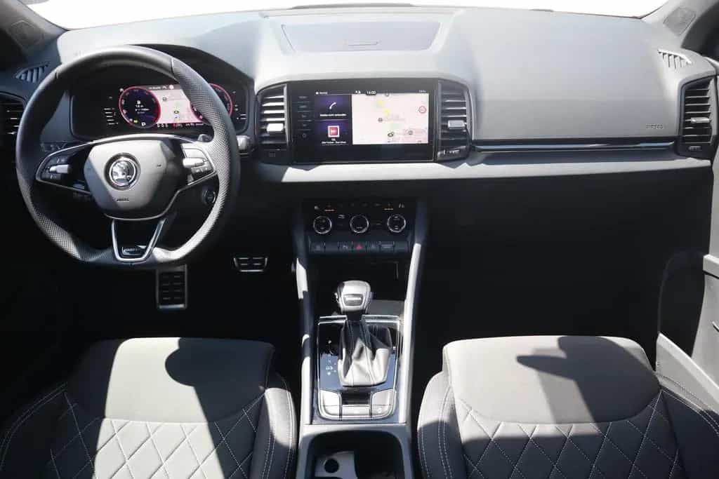 Skoda Karoq 1.5 TSI Sportline DSG LED Navi ACC Kamera 08/2024-photo-11