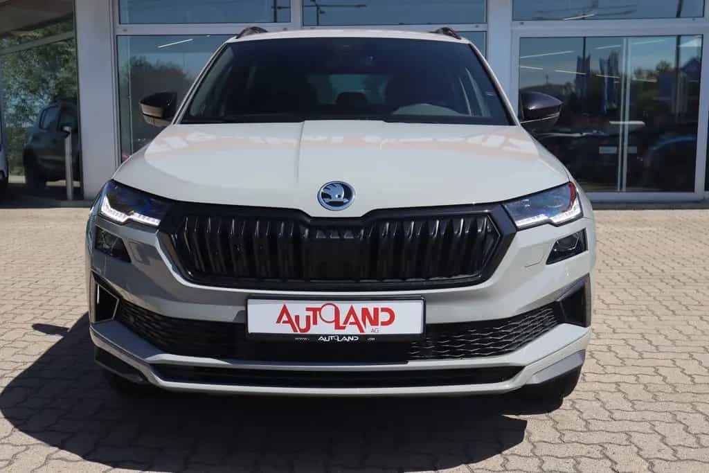Skoda Karoq 1.5 TSI Sportline DSG LED Navi ACC Kamera 08/2024-photo-2