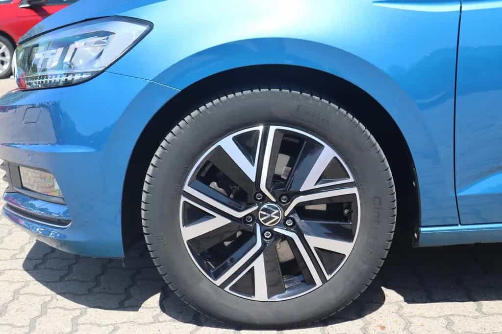 Volkswagen Touran 1.5 TSI LED Navi Sitzheizung ACC 12/2020-photo-34