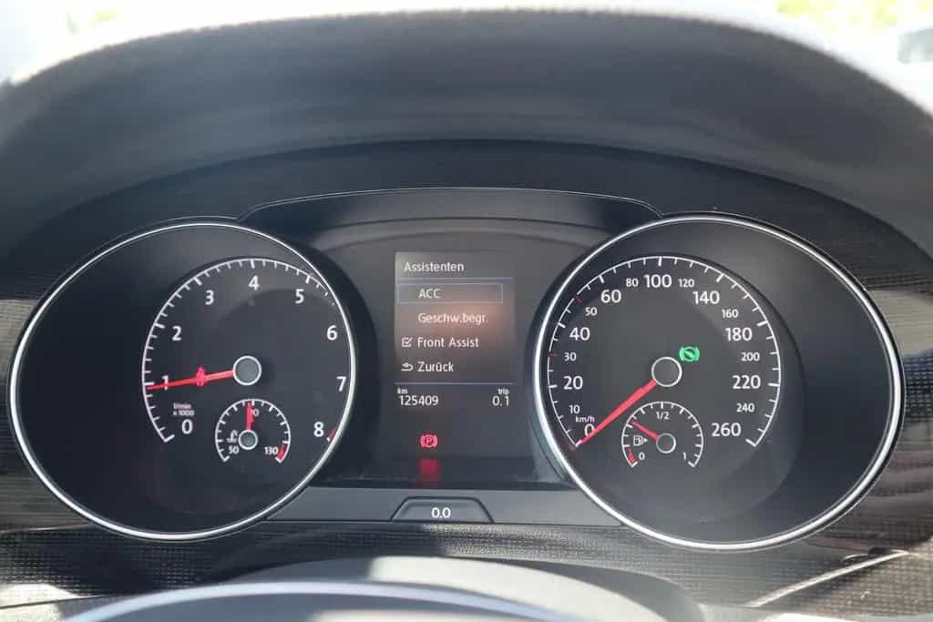 Volkswagen Golf Sportsvan VII 1.5 TSI LED ACC AHK Navi PDC 03/2019-photo-12
