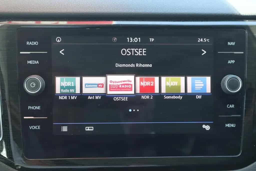 Volkswagen Golf Sportsvan VII 1.5 TSI LED ACC AHK Navi PDC 03/2019-photo-17