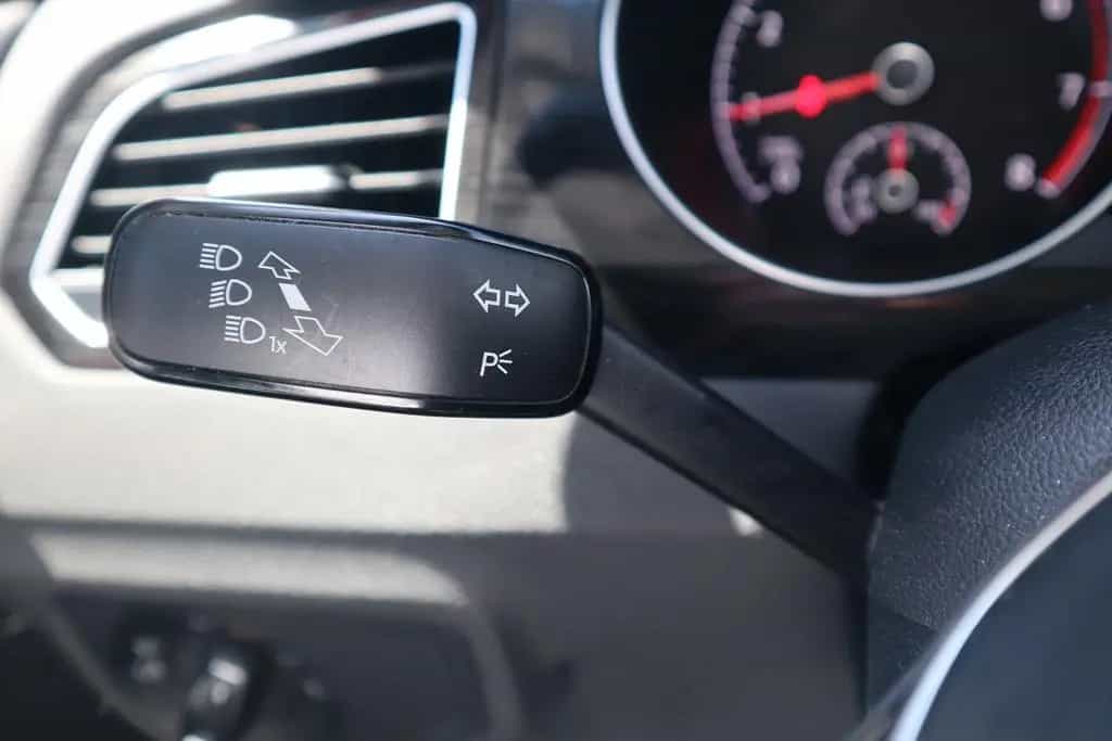 Volkswagen Golf Sportsvan VII 1.5 TSI LED ACC AHK Navi PDC 03/2019-photo-24