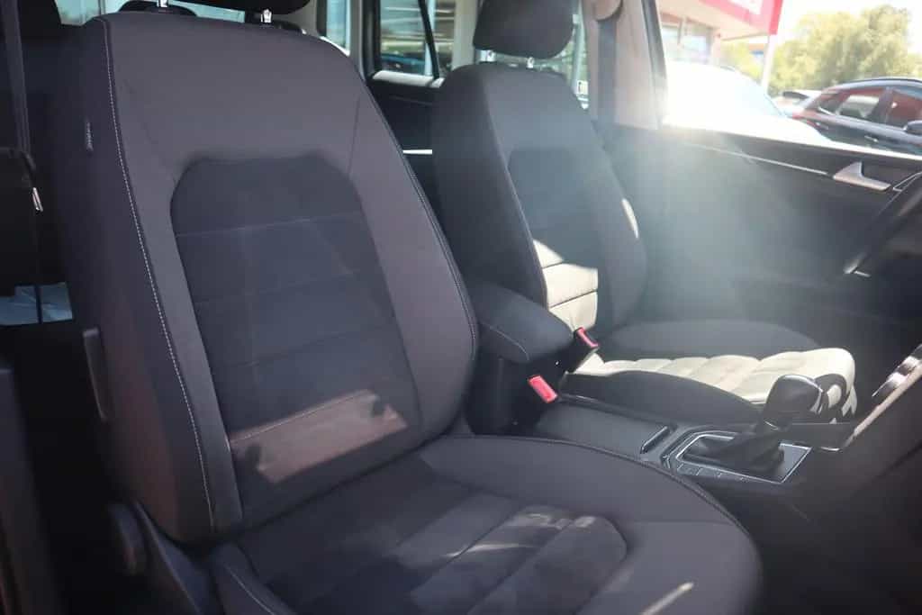 Volkswagen Golf Sportsvan VII 1.5 TSI LED ACC AHK Navi PDC 03/2019-photo-30