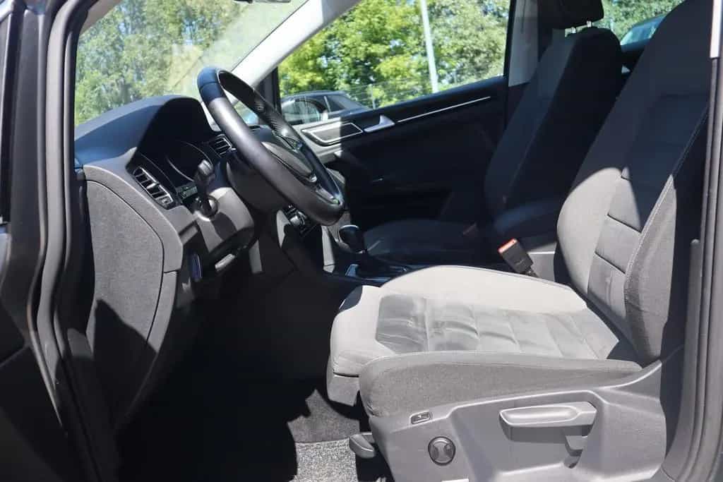 Volkswagen Golf Sportsvan VII 1.5 TSI LED ACC AHK Navi PDC 03/2019-photo-7