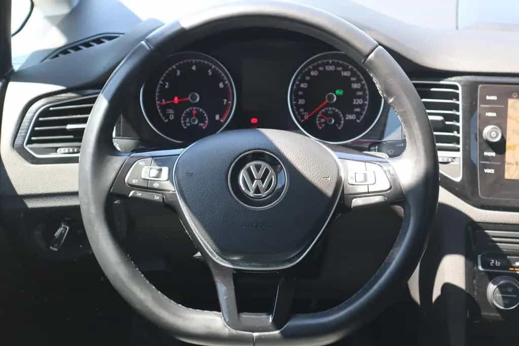 Volkswagen Golf Sportsvan VII 1.5 TSI LED ACC AHK Navi PDC 03/2019-photo-9