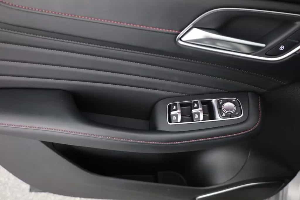 MG HS 1.5 T-GDI Luxury Aut. LED ACC Navi 360° Pano 03/2024-photo-20