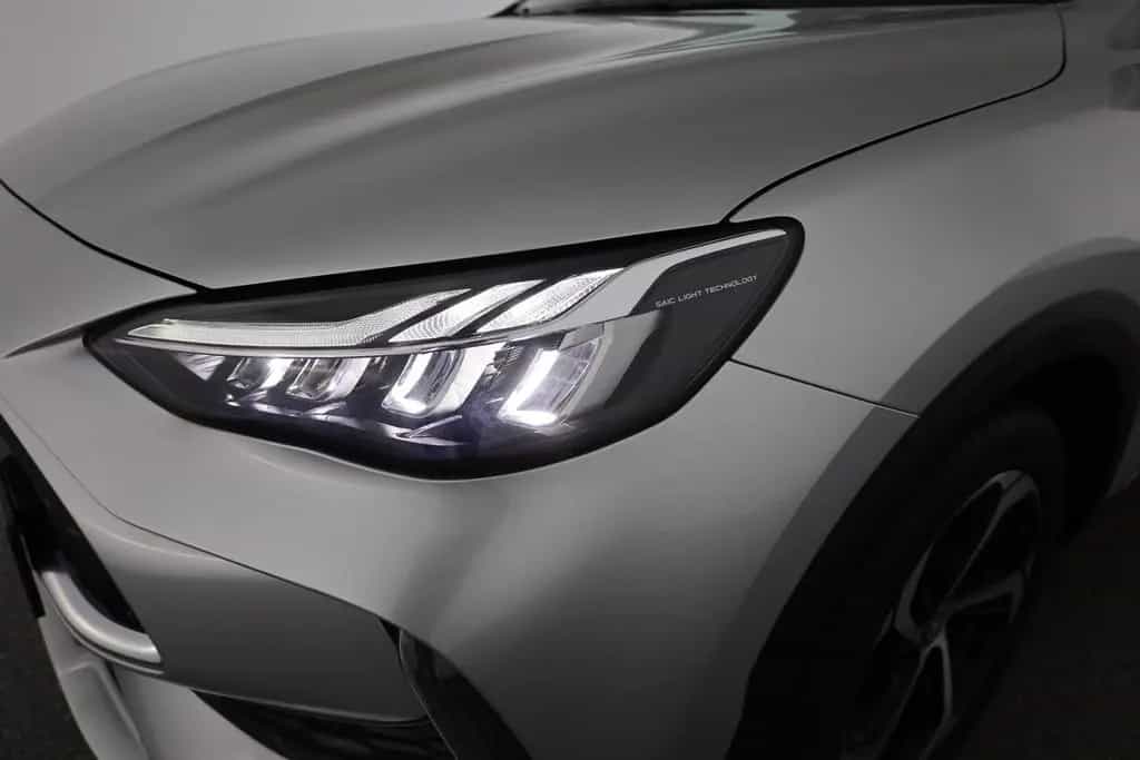 MG HS 1.5 T-GDI Luxury Aut. LED ACC Navi 360° Pano 03/2024-photo-28