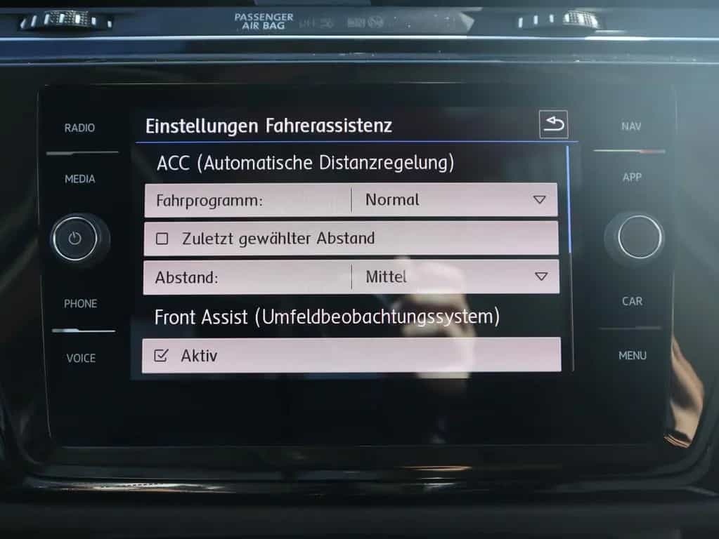 Volkswagen Touran 1.4 TSI DSG Sound ACC AHK LED Navi Kamera 11/2017-photo-15