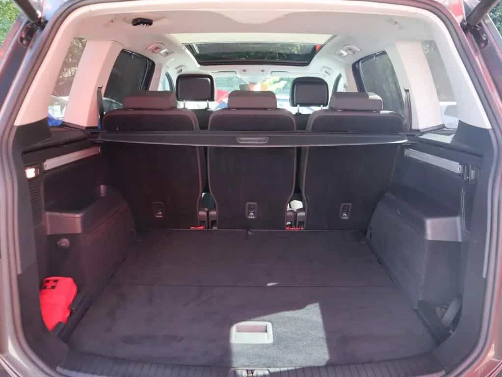 Volkswagen Touran 1.4 TSI DSG Sound ACC AHK LED Navi Kamera 11/2017-photo-36