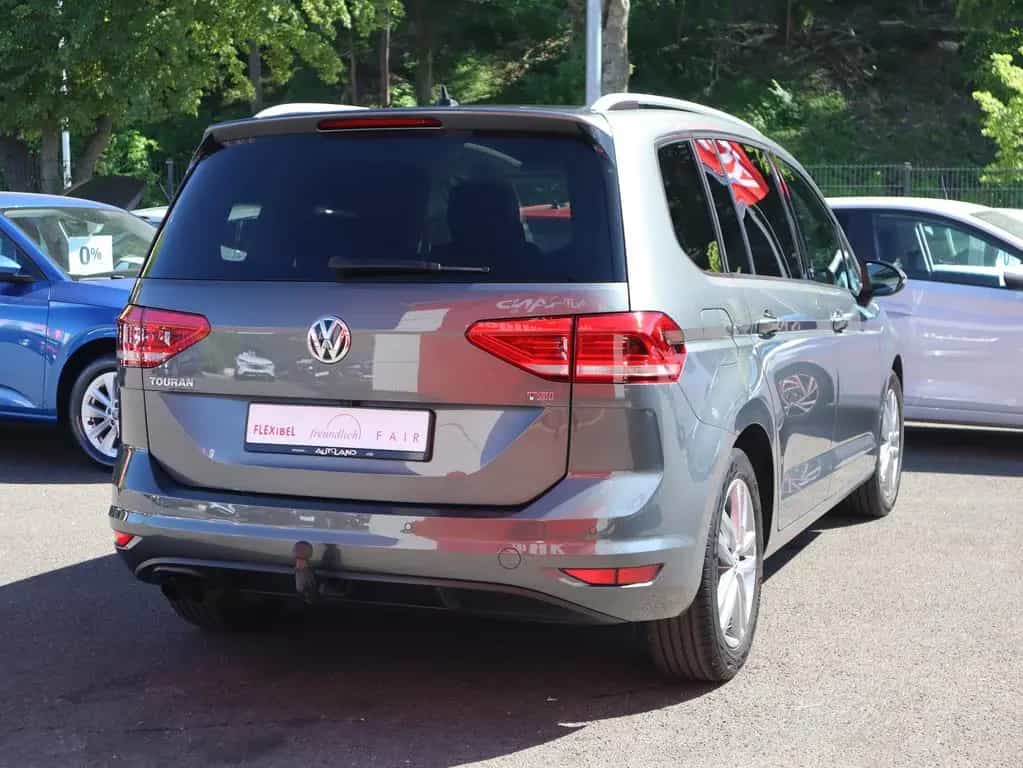Volkswagen Touran 1.4 TSI DSG Sound ACC AHK LED Navi Kamera 11/2017-photo-5