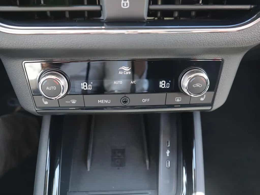 Skoda Kamiq 1.5 TSI DSG Tour LED SHZ Kamera el.HK AHK 07/2023-photo-21
