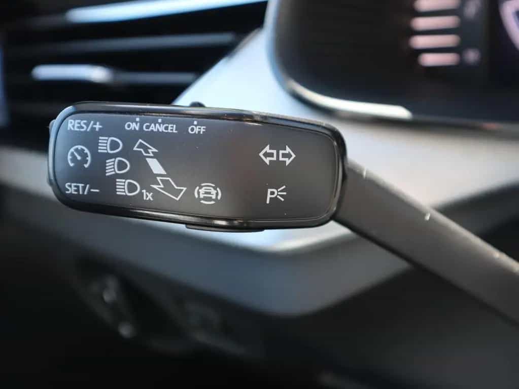 Skoda Kamiq 1.5 TSI DSG Tour LED SHZ Kamera el.HK AHK 07/2023-photo-28