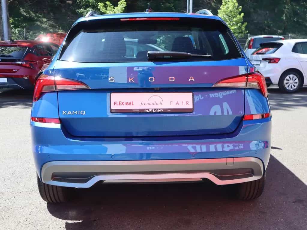 Skoda Kamiq 1.5 TSI DSG Tour LED SHZ Kamera el.HK AHK 07/2023-photo-4