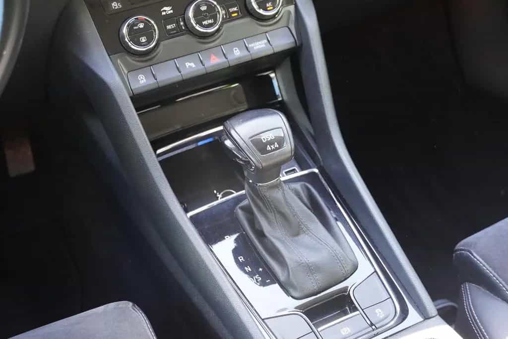 Skoda Kodiaq 2.0 4x4 DSG AHK Memory Soundsystem 01/2018-photo-13