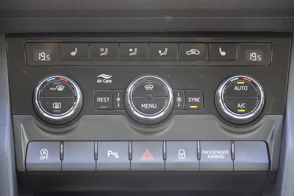 Skoda Kodiaq 2.0 4x4 DSG AHK Memory Soundsystem 01/2018-photo-14