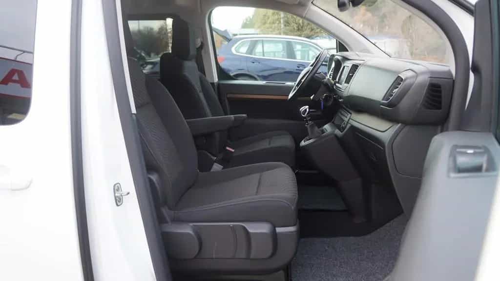 Toyota Proace (Verso) Proace Verso 2.0 D-4D Family Navi PDC Kamera 07/2018-photo-23